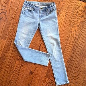 DL1961 Women's Light Wash Skinny Jeans- Angel